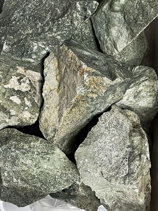 Камень для банных печей тм КАМЕНЬ МАОРИ Нефрит пятнистый 11,3 кг