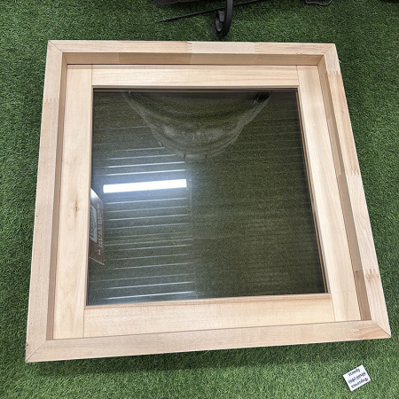 Окно-форточка 60х60 см из липы, стеклопакет (стекло тонированное)