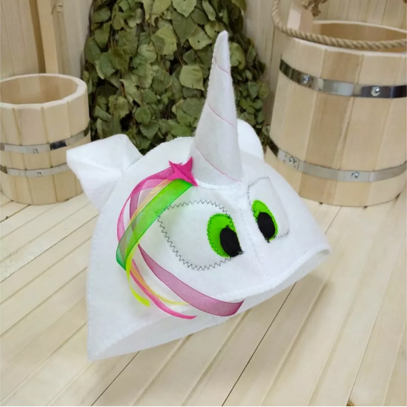 Шапка модельная белая "Единорог Зеленоглазый" для детей возраст 5-7 лет ТМ "Жар-Банька" 640