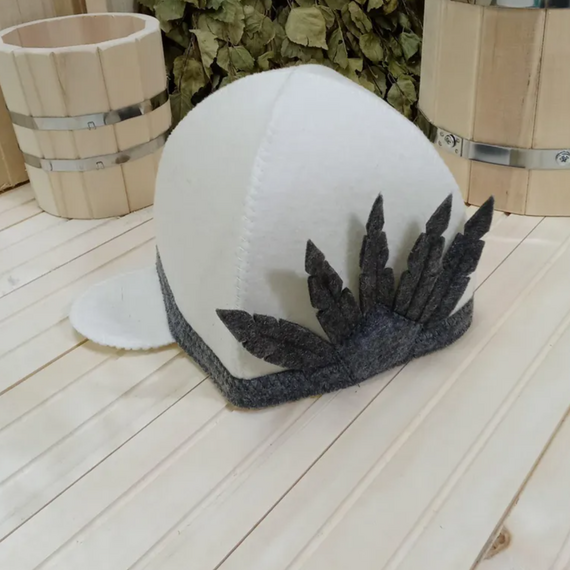 Шапка белая "Индеец" ТМ "Жар-Банька" 390